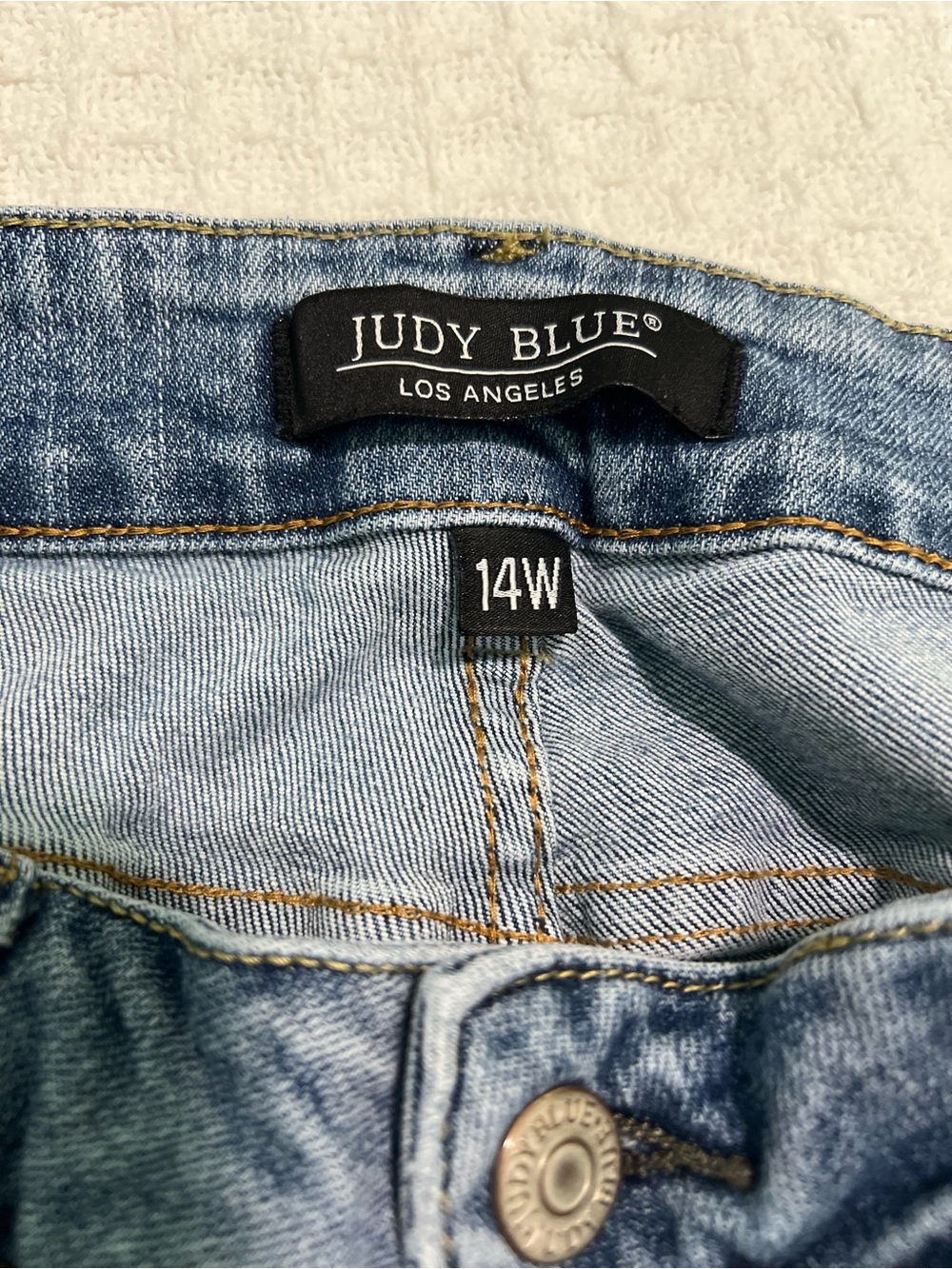 Judy Blue Women’s High Waist Vintage Wash Boyfriend Jeans Size 14W - Picture 3 of 5